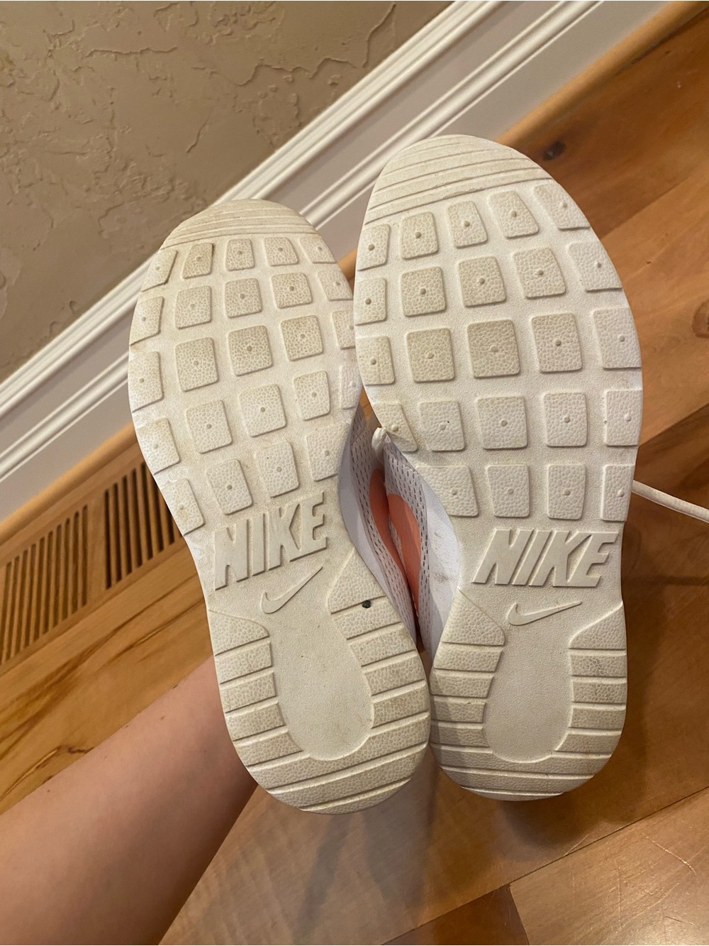 Nikes - Picture 3 of 4